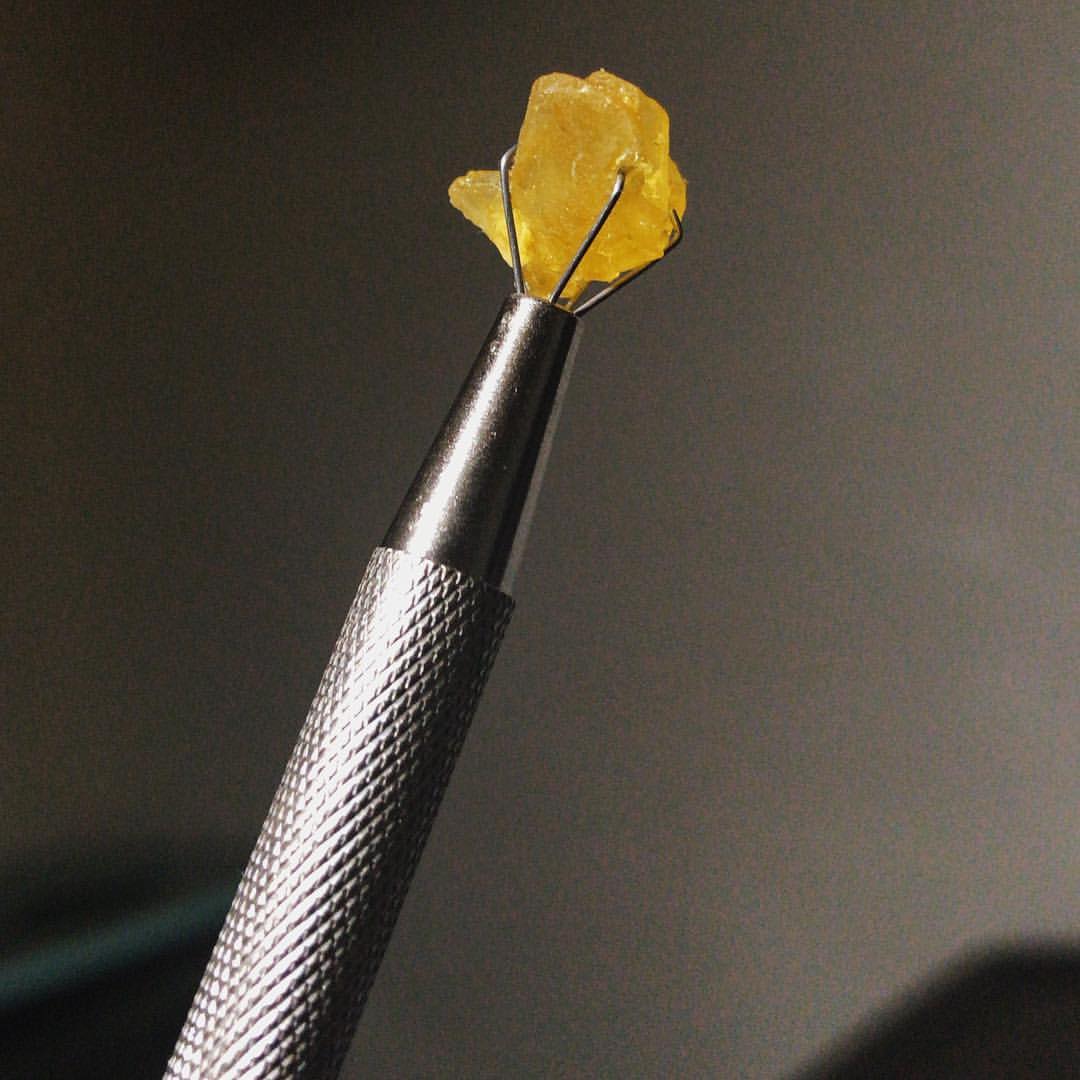 Terp Talons or Diamond Claw for dabbing Diamonds